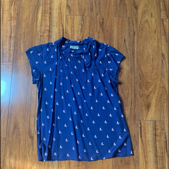 Circus blouse, sailboats. neck tie to the side. - Picture 1 of 2